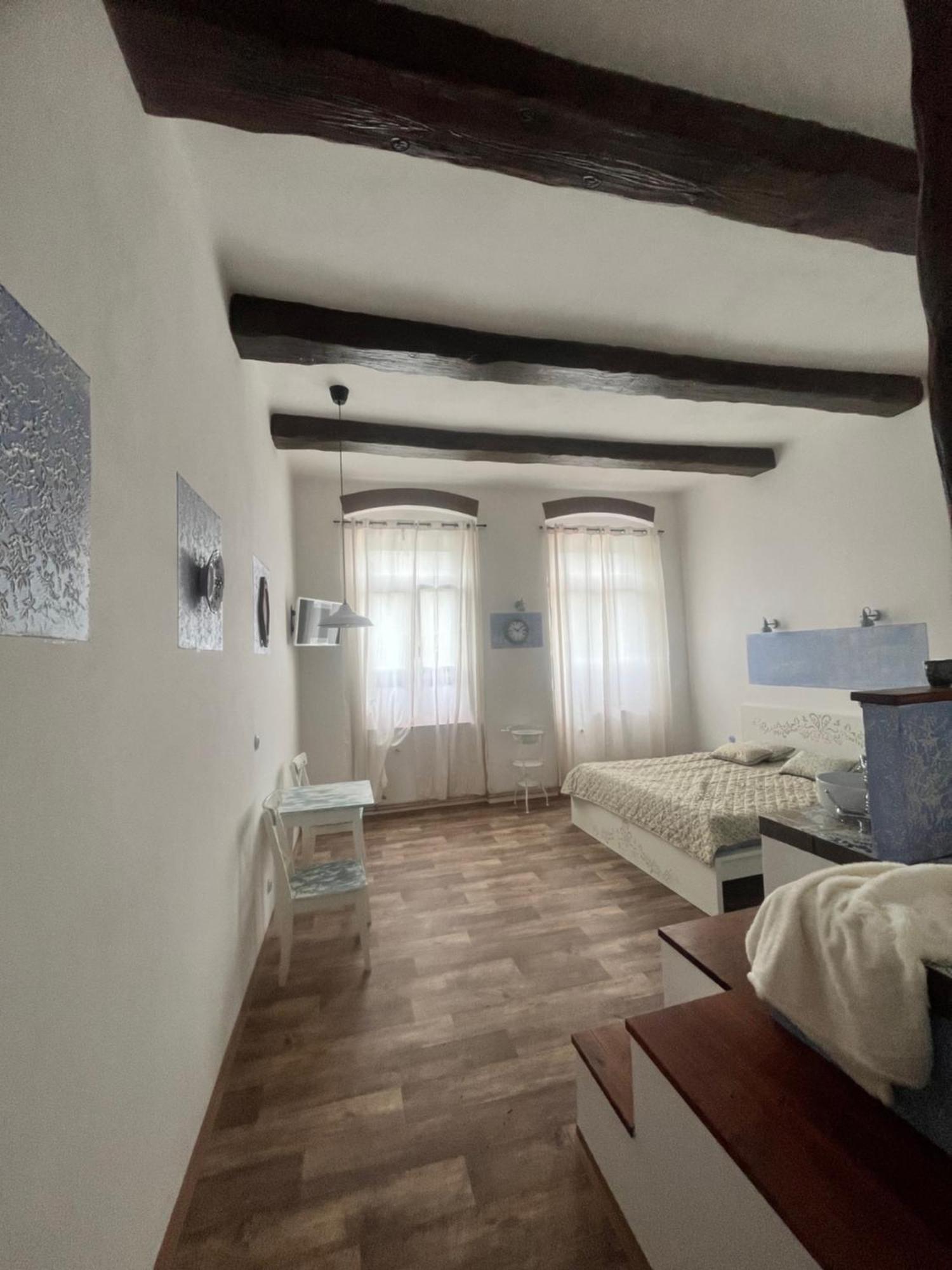 Apartmany V Podzamci V Blizkosti Zamku Блатна Экстерьер фото